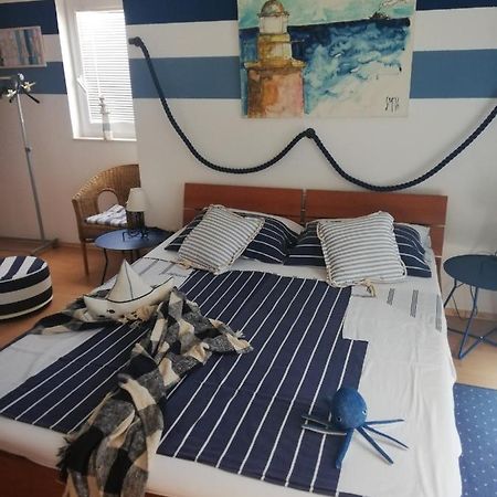 Apartments Eti Bol Eksteriør bilde