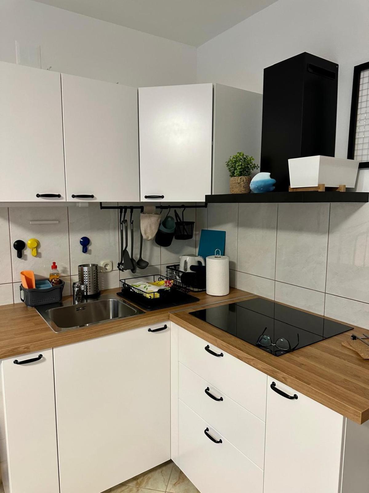 Apartments Eti Bol Eksteriør bilde