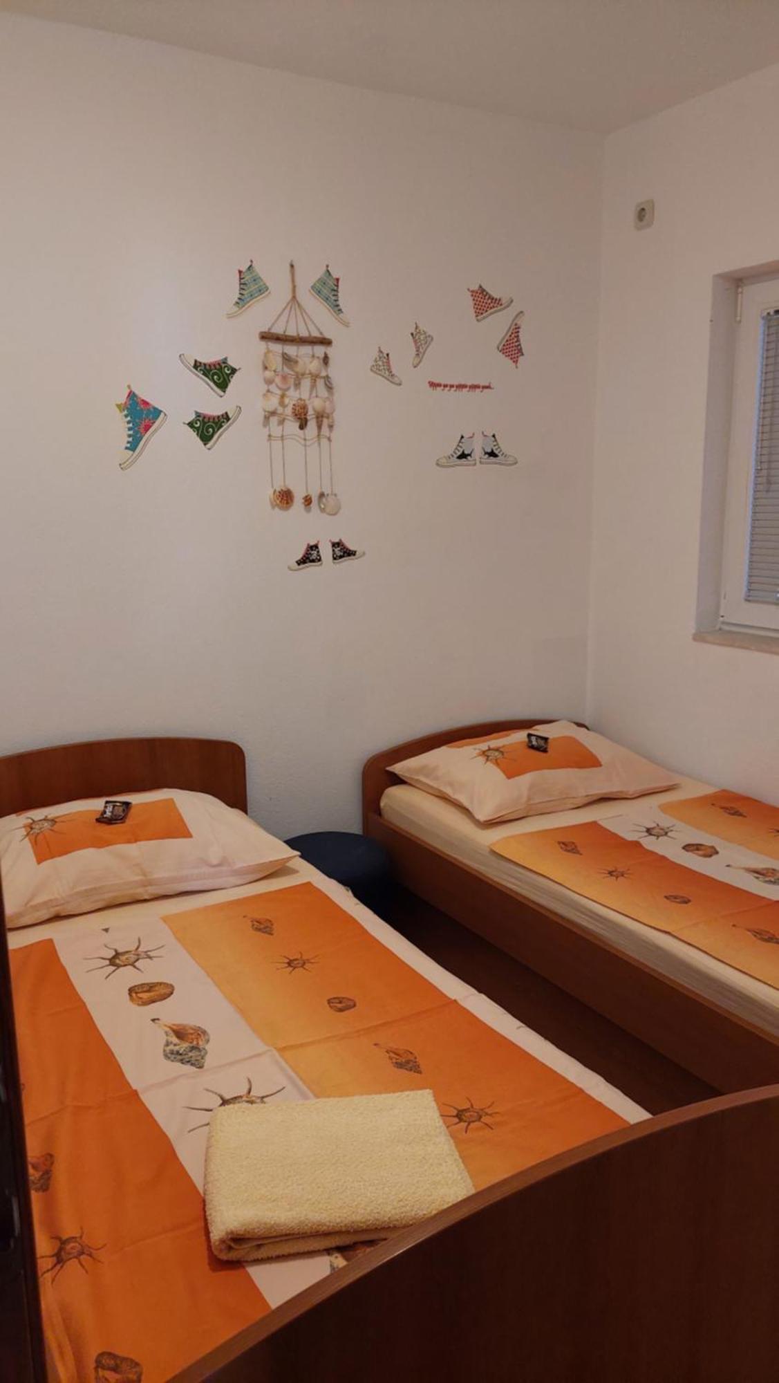 Apartments Eti Bol Eksteriør bilde